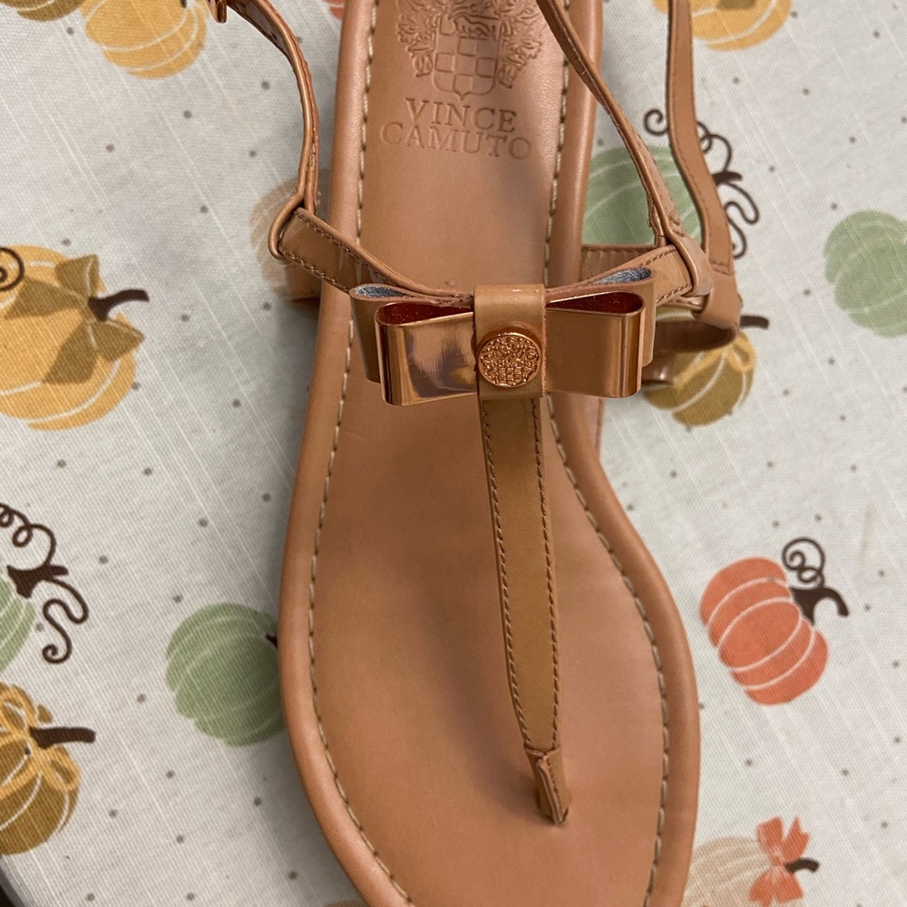 Vince Camuto Sandals NWOT - Picture 2 of 9